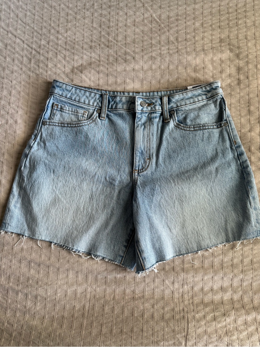 PINK Victoria Secret Light Wash Denim Women's 90’s Baggy Shorts
